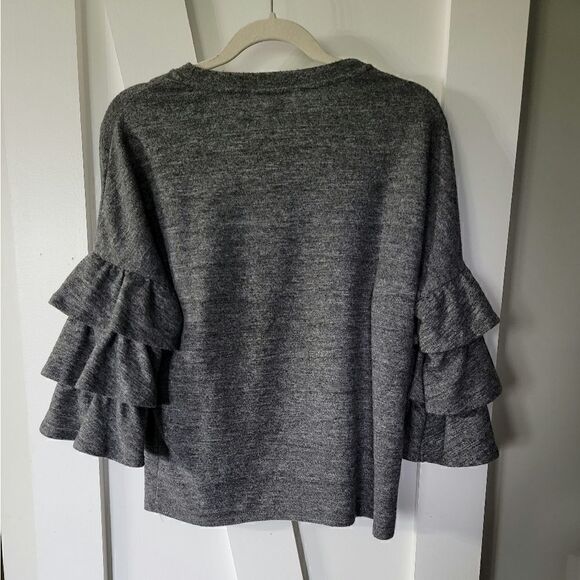 Massini Women's Sweater   - Picture 4 of 5